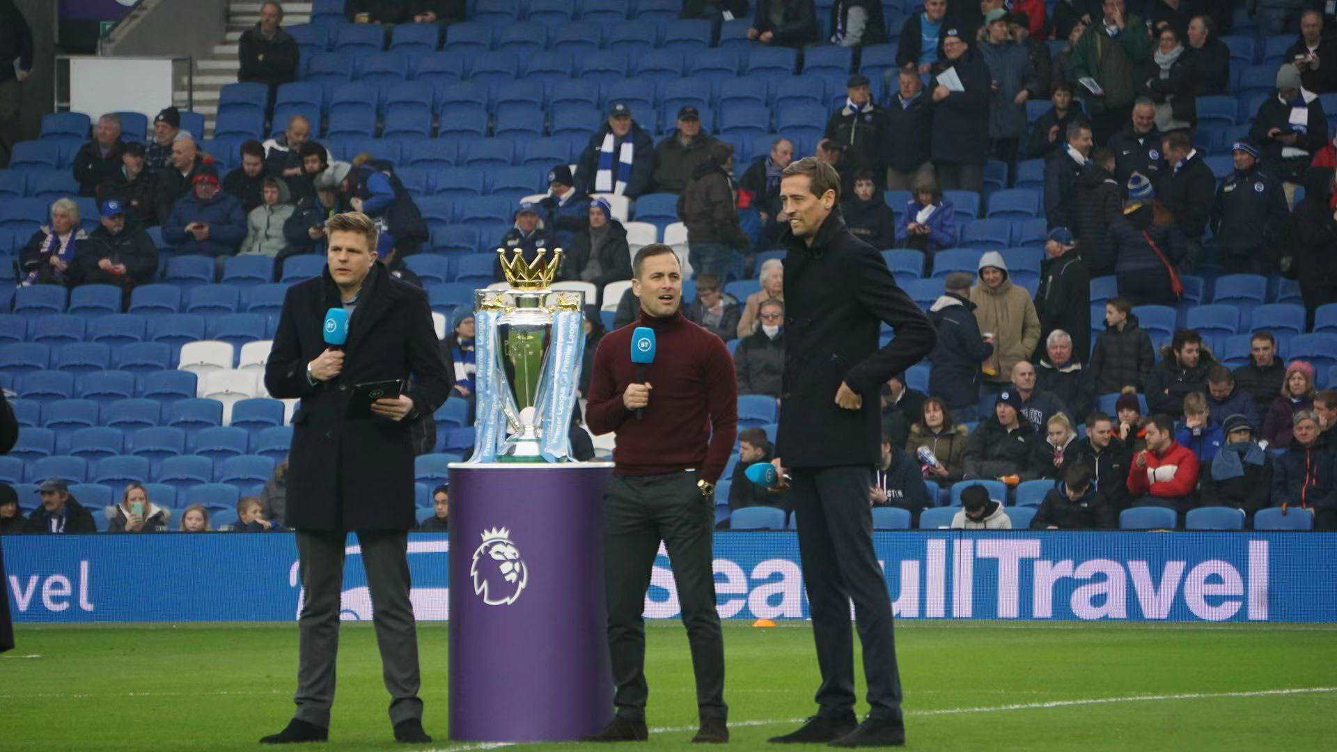 击巨星之间 击巨星之间